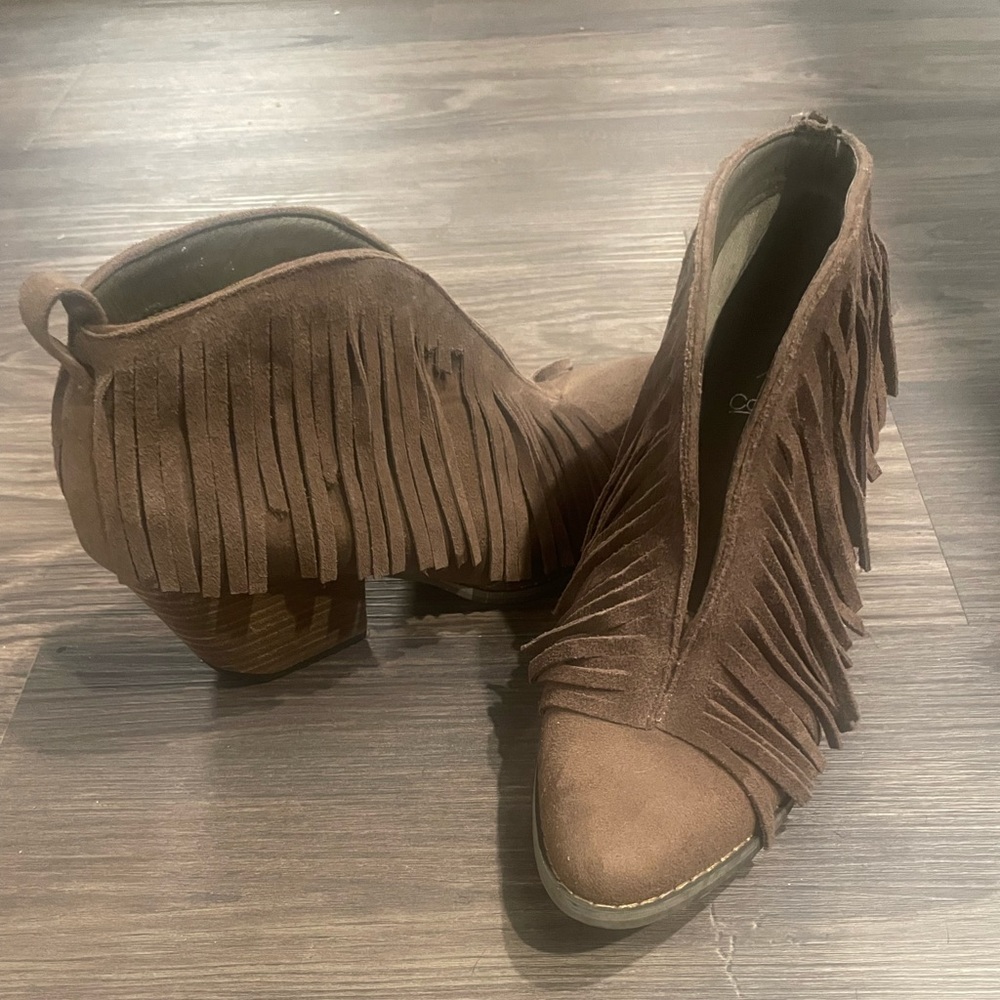 CORKYS FRINGE BOOTIES